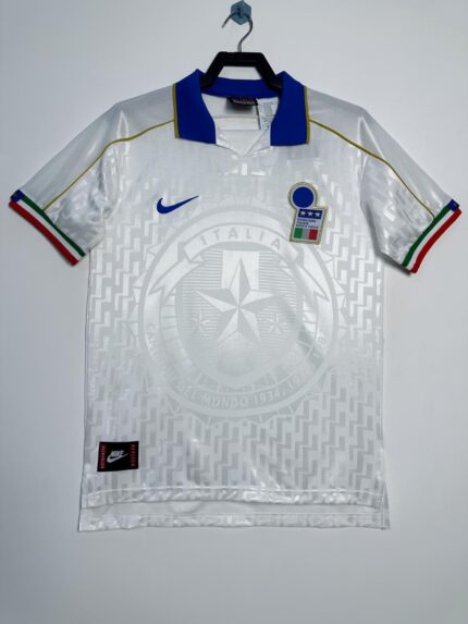 1995 Italy away jersey