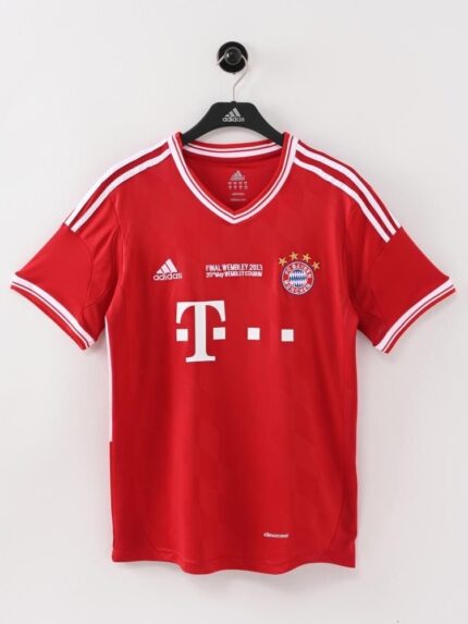 2013-14 Bayern Munich home jersey