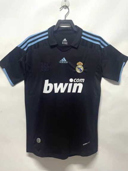 2009-10 Real Madrid away jersey